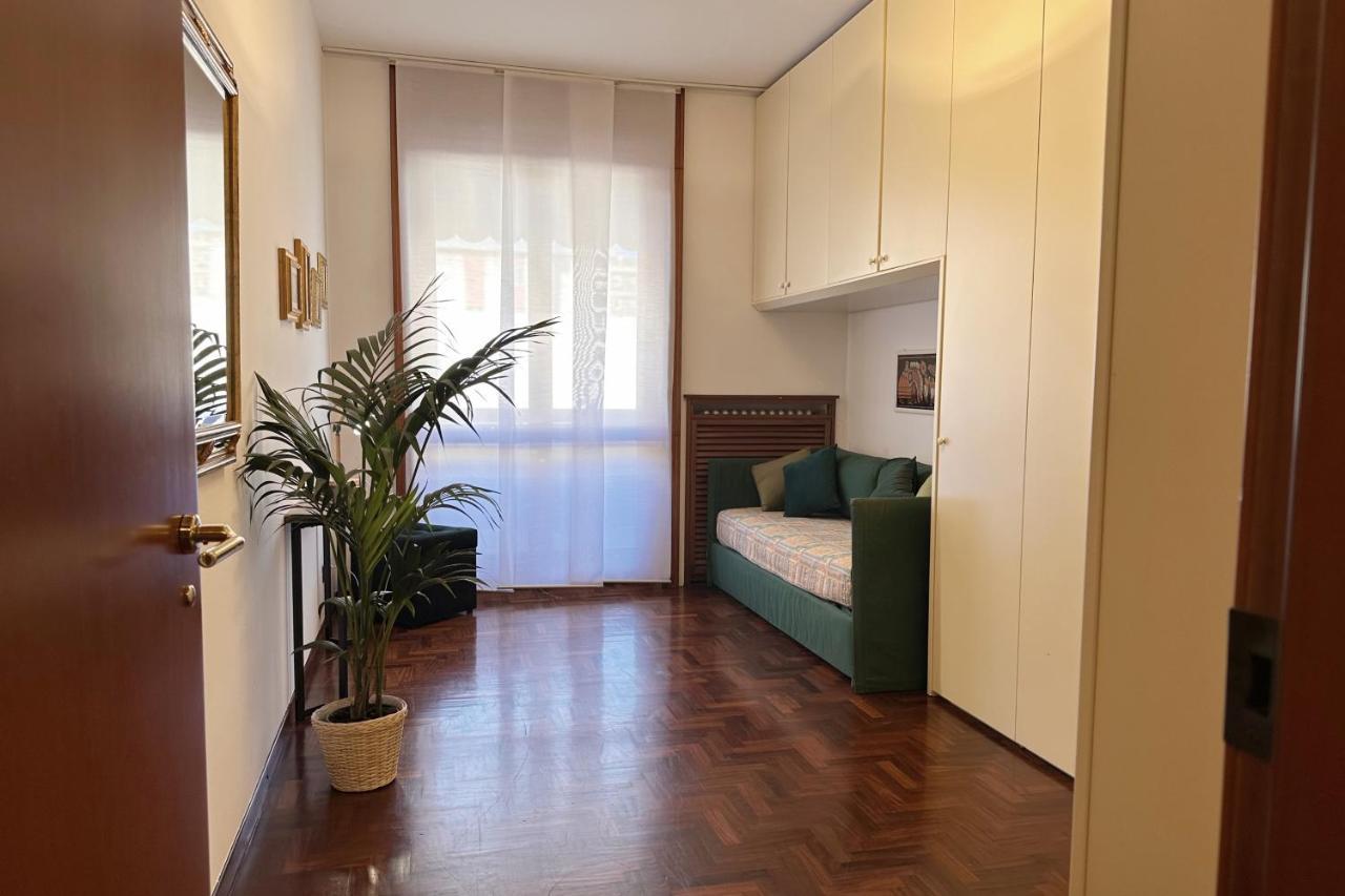 Emeraldway - Bellissimo Appartamento In Zona Sempione-Tre Torri Мілан Екстер'єр фото